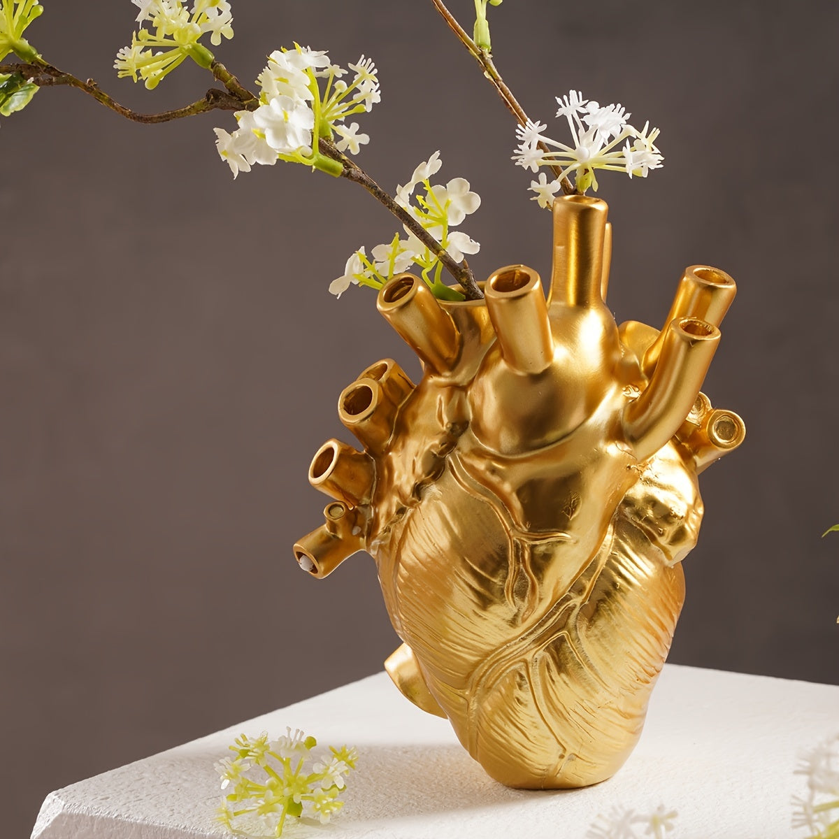 1pc Creative Heart Vase - Resin Decorative Bottle Dried Flower Container - Halloween Thanksgiving Christmas Decor - Indoor Ornament - For Home Decor Lovers