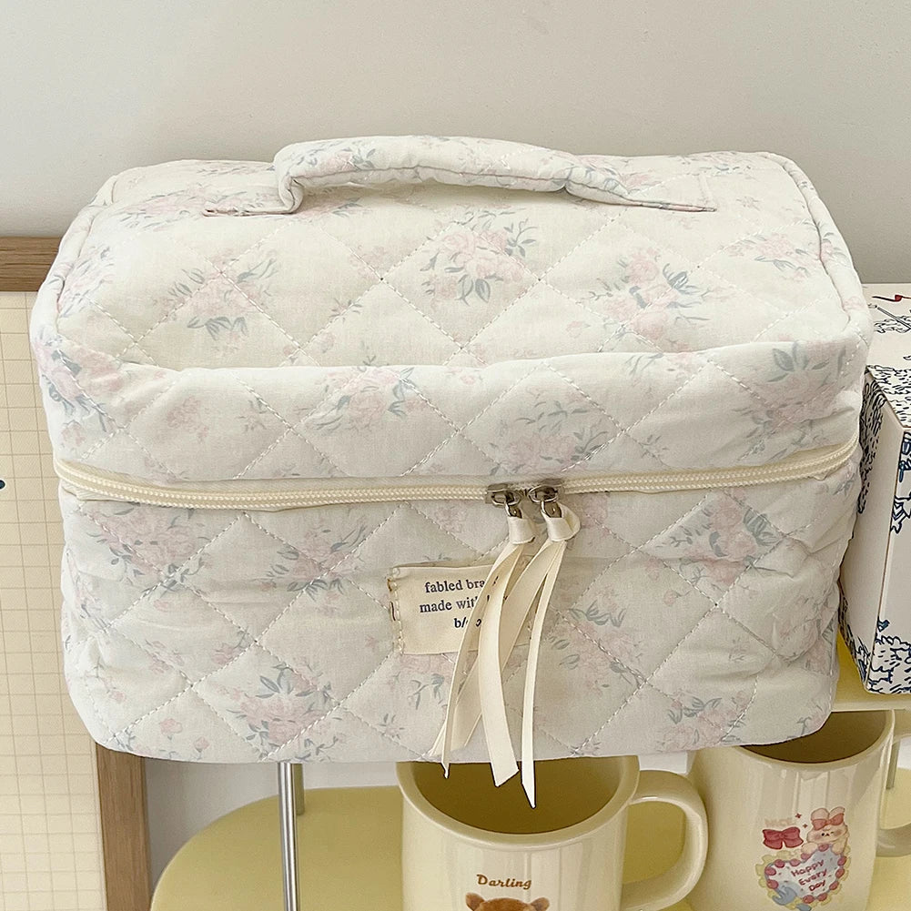 Storage Organizer Floral Puffy Quilted Makeups Bags Flower Printed Cosmetic Pouch Large Travel Cosmetics Bag Makeup Accessory