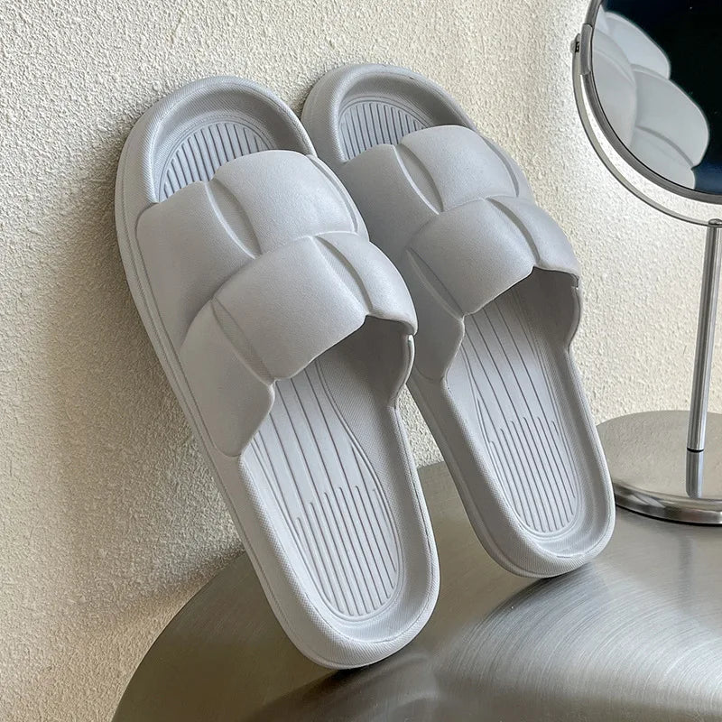 Home Summer Slippers Sandals Home Bathroom Bath Breathable Lightweight Non-slip Soft Indoor Home EVA Men and Women