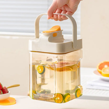 2.3L Beverage Dispenser with Spigot Refrigerator Beverage Liquid Drink Container Water Container for Party Picnic