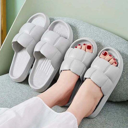 Home Summer Slippers Sandals Home Bathroom Bath Breathable Lightweight Non-slip Soft Indoor Home EVA Men and Women