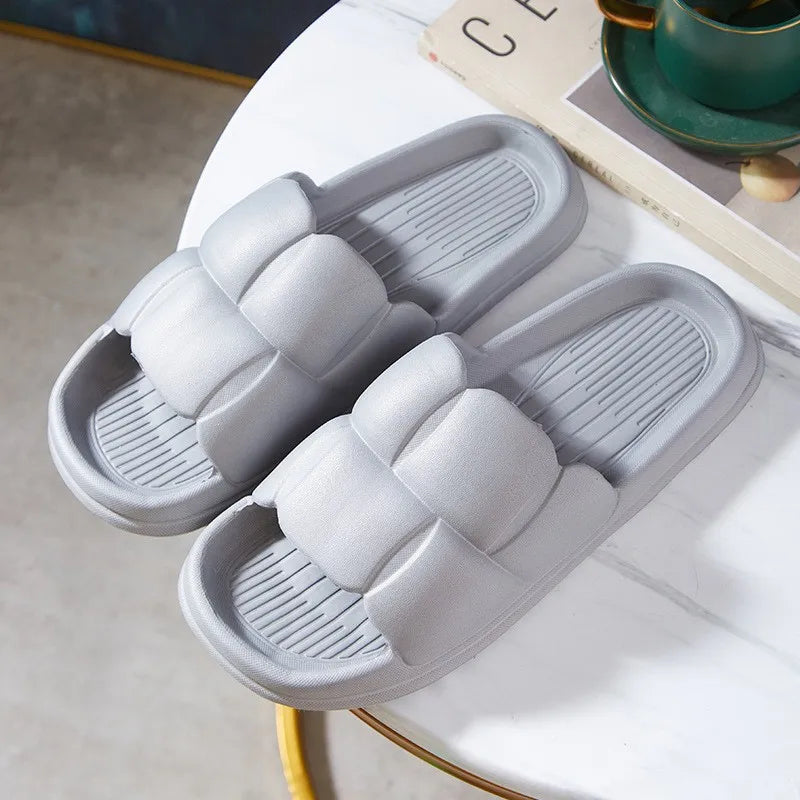 Home Summer Slippers Sandals Home Bathroom Bath Breathable Lightweight Non-slip Soft Indoor Home EVA Men and Women