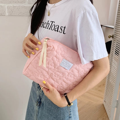 Storage Organizer Floral Puffy Quilted Makeups Bags Flower Printed Cosmetic Pouch Large Travel Cosmetics Bag Makeup Accessory