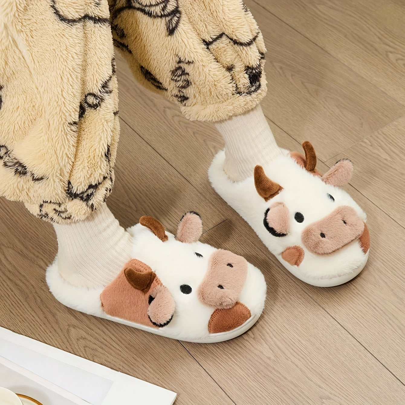 Cozy Home Cute Cartoon Cow Plush Half-Wrap Slippers, Couple's Matching Thickened Warm